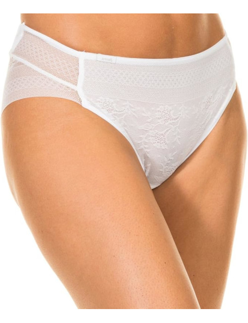 Culotte en dentelle invisible